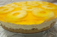 torta-gelada-de-mousse-de-chocolate-branco-abacaxi-e-coco-f8-113504