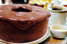 receita-de-bolo-de-chocolate-com-creme-de-avela