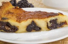 135-receita-simples-de-torta-de-ameixa