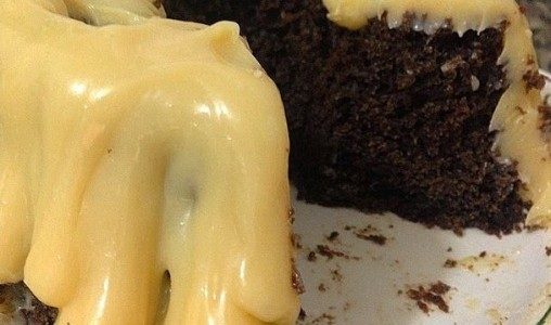 Receita-Bolo-de-Oreo-com-cobertura-de-brigadeiro-de-leite-ninho-508x300