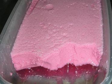 Receita-de-Gelatina-Cremosa-com-Creme-de-Leite