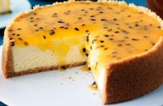 Cheesecake-Com-Cobertura-de-Maracujá