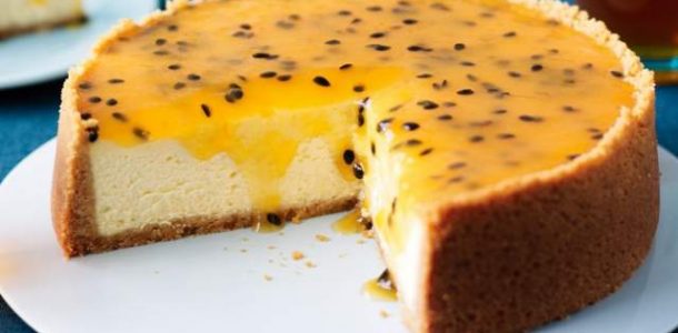 Cheesecake-Com-Cobertura-de-Maracujá