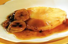 receita-abacaxi-com-banana-em-calda