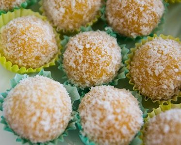 Brigadeiros-de-Maracuja-e-Coco-SI-2