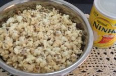 Receita-de-Pipoca-de-Leite-Ninho-320x320