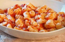 homemade_gnocchi_horiz