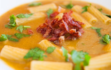 Sopa-de-Feijao-Branco-com-Tomate-e-Salsa-SI-2 (1)