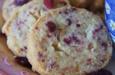 Receita-de-Biscoito-de-Manteiga-e-Cranberries-960x539-610x300