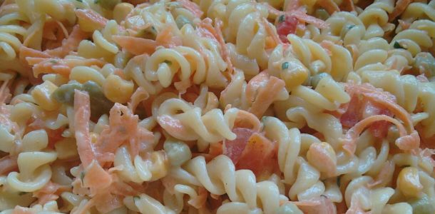 saladademacarrão_receitasecasa-610x300