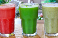 3-receitas-de-suco-detox-para-desinchar-receita-toda-hora-1024x683-1-1