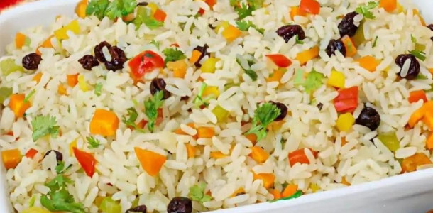 Arroz-a-grega-para-o-natal-uma-receita-tradicional-deliciosa-para-toda-familia-1