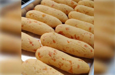 Biscoito-de-polvilho-com-queijo-um-biscoito-de-polvilho-assado-no-forno-facil-e-delicioso-1