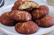 Bolachas-de-Limao-Cobertas-Com-Canela-Em-Po-Sao-Deliciosas-Demais-1