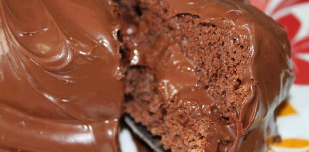 Bolo-de-chocolate-com-iogurte-e-nutella-sem-comentario-para-esse-bolo-maravilhoso-1