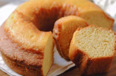 Bolo-de-iogurte-natural-delicioso-com-cheiro-que-ninguem-resiste-1