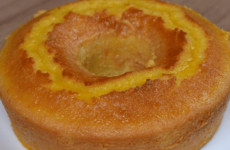 Bolo-de-laranja-macio-molhadinho-perfeito-para-servir-no-lanche-ou-no-cafe-1