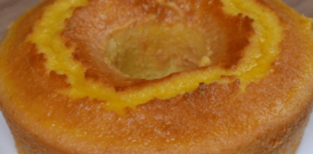 Bolo-de-laranja-macio-molhadinho-perfeito-para-servir-no-lanche-ou-no-cafe-1