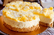 Cheesecake-de-abacaxi-com-coco-receita-deliciosa-vem-aprender-agora-1