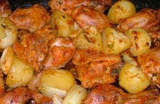 Coxa-de-frango-com-batata-muito-aroma-e-sabor-numa-so-receita-1-1