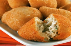 Coxinha-de-frango-com-pao-de-forma-agora-eu-so-faco-assim-1