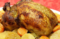 Frango-assado-e-recheado-de-natal-receitinha-perfeita-pra-voce-servir-na-refeicao-em-familia-1