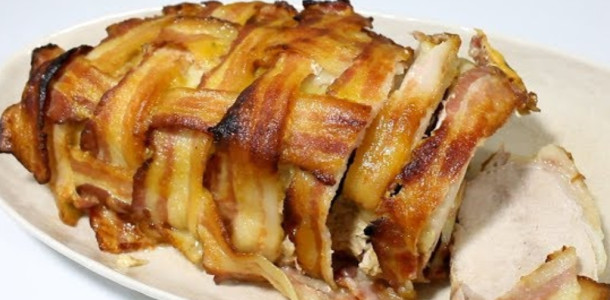 Lombo-assado-no-forno-com-camada-externa-de-bacon-uma-delicia-1