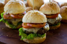 Mini-pao-de-hamburguer-caseiro-receita-completa-com-blend-1