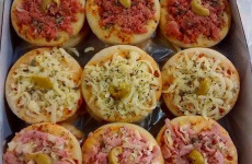 Mini-pizza-caseira-sao-perfeita-para-servi-aquelas-visitas-inesperadas-1