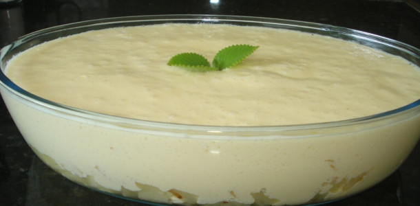 Mousse-de-abacaxi-uma-sobremesa-simples-e-pratica-para-o-seu-almoco-1