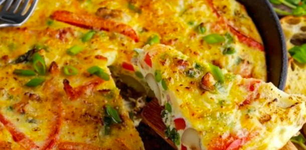 Omelete-de-bacon-low-carb-no-forno-sabor-pizza-low-carb-cetogeCC82nico-1