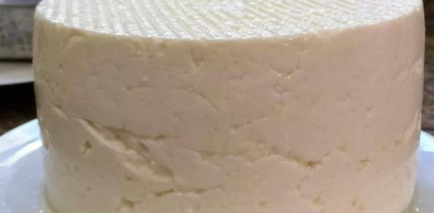 Queijo-caseiro-com-3-ingredientes-para-nao-deixar-mais-faltar-e-sua-mesa-1