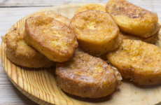 Rabanada-na-airfryer-voce-nunca-mais-vai-querer-fritar-o-pao-depois-dessa-receita-1