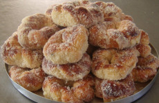 Receita-incrivel-de-rosquinha-de-creme-de-leite-da-minha-madrinha-1-1