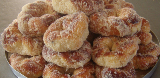 Receita-incrivel-de-rosquinha-de-creme-de-leite-da-minha-madrinha-1-1