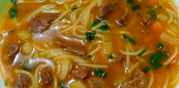 Sopa-de-carne-e-legumes-simples-e-perfeita-para-os-dias-frios-1-1