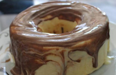 Torta-de-Sorvete-Com-Calda-de-Chocolate-Impossivel-Resistir-1