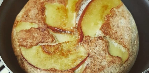 Torta-de-maca-e-canela-de-frigideira-uma-receita-rapida-para-improviso-1