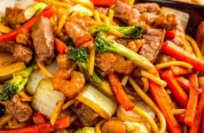 Yakisoba-caseiro-delicioso-igual-ao-de-restaurante-receita-espetacular-1