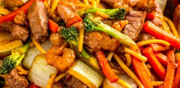 Yakisoba-caseiro-delicioso-igual-ao-de-restaurante-receita-espetacular-1