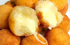 bolinho-de-batata-com-queijo-1024x683-1-1