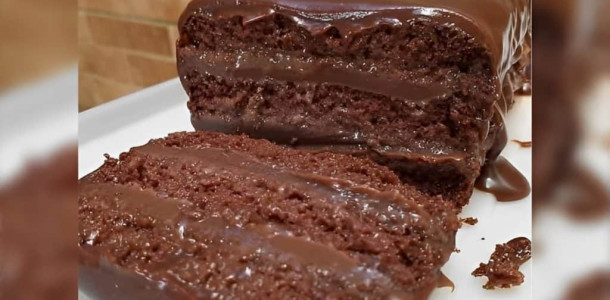 bolo-de-chocolate-recheado-simples-1024x683-1-1