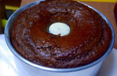 bolo-de-chocolate-simples-na-forma-1024x683-1-1