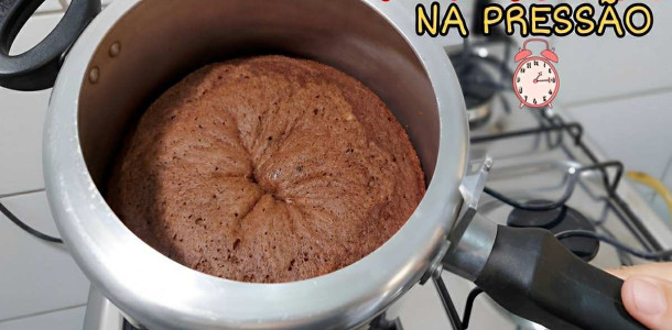 bolo-na-panela-de-pressao-29-0711