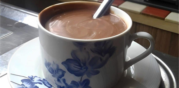 chocolate-quente-1-1024x683-1-1