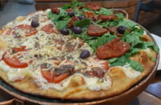 massa-de-pizza-de-pizzaria-2-1024x498-1-1
