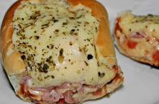 pizza-no-pao-frances-receita-toda-hora-1024x683-1-1