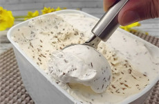 sorvete-de-flocos-de-3-ingredientes-21-03-1024x683-1-1
