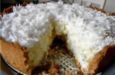 torta-de-coco-dos-deuses-simples-e-pratica-1024x683-1-1