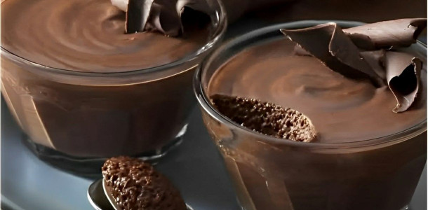 Mousse-de-chocolate-simples11